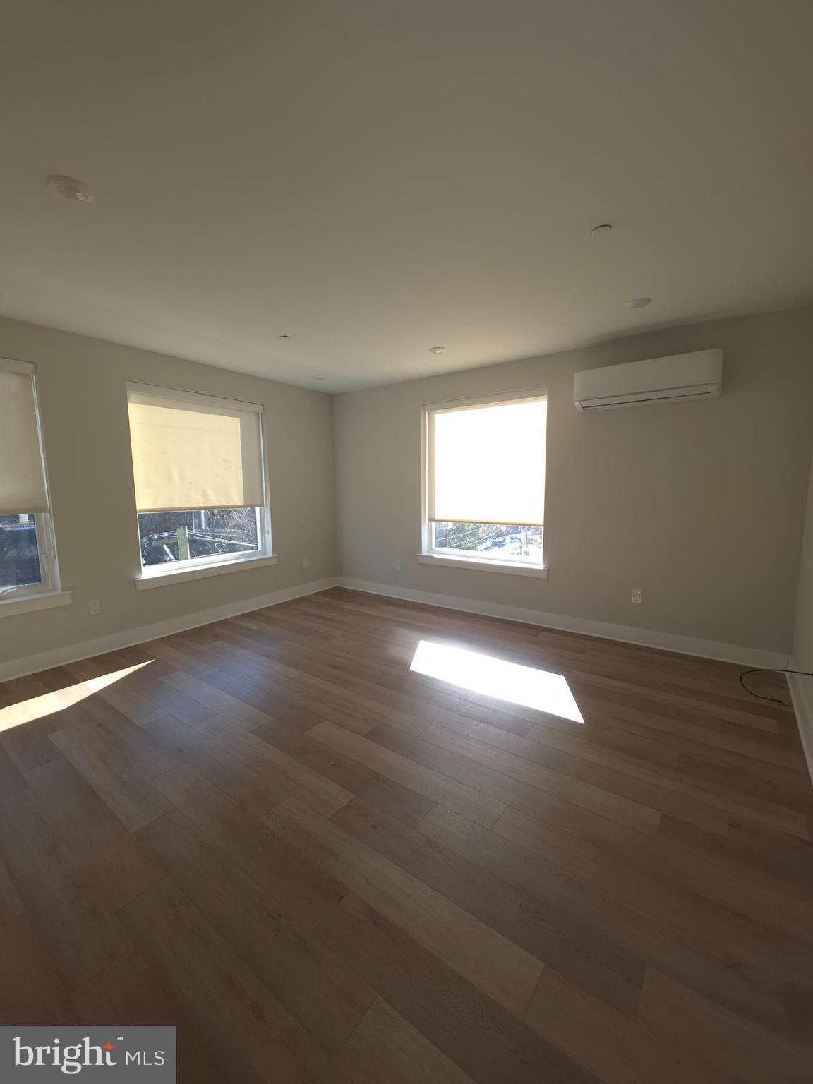 3503 MIDVALE AVENUE 404