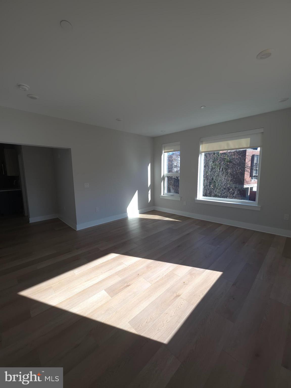 3503 MIDVALE AVENUE 404