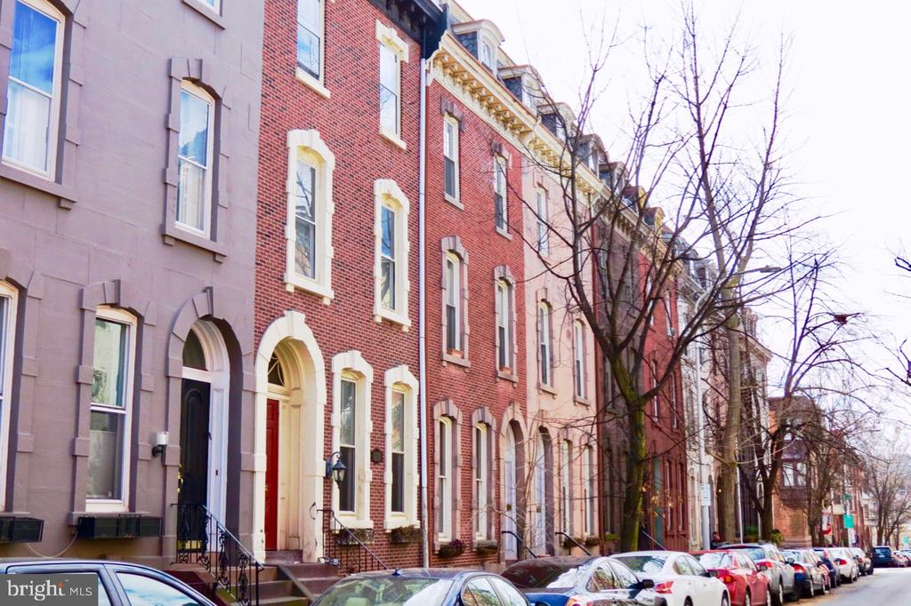 2306 SPRUCE STREET 300