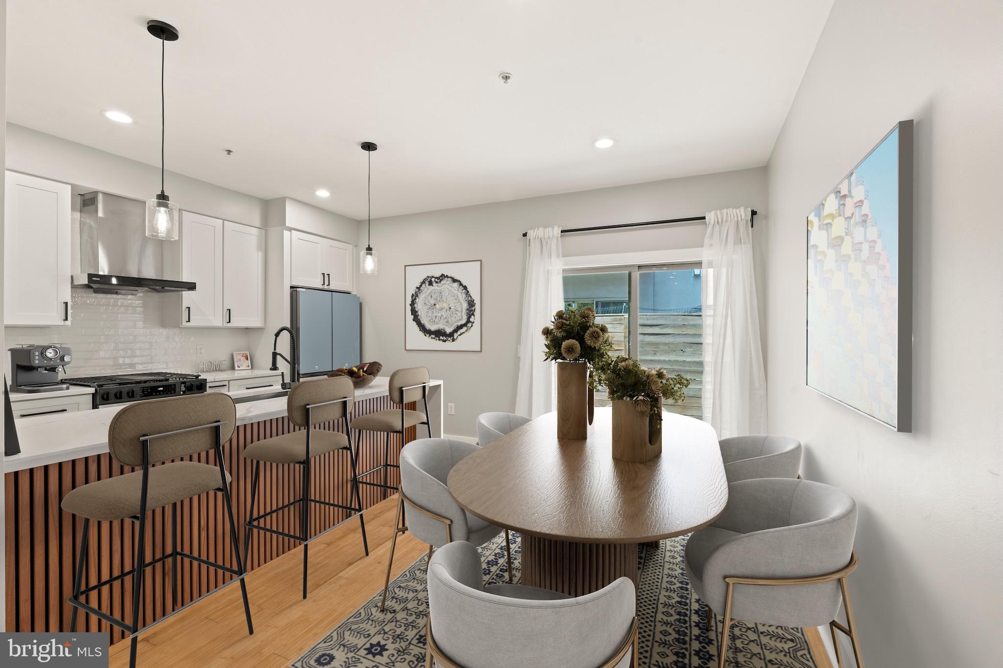 618 N AMERICAN STREET