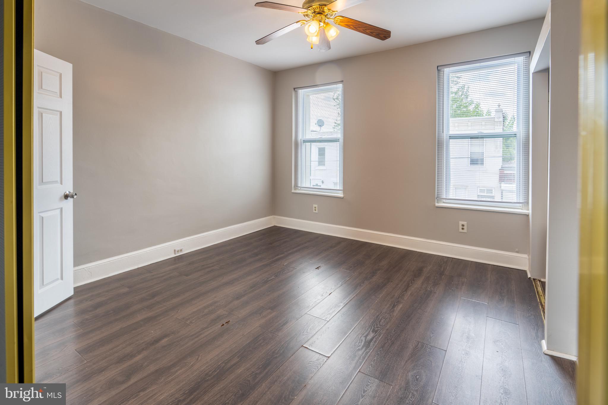 3617 N SYDENHAM STREET