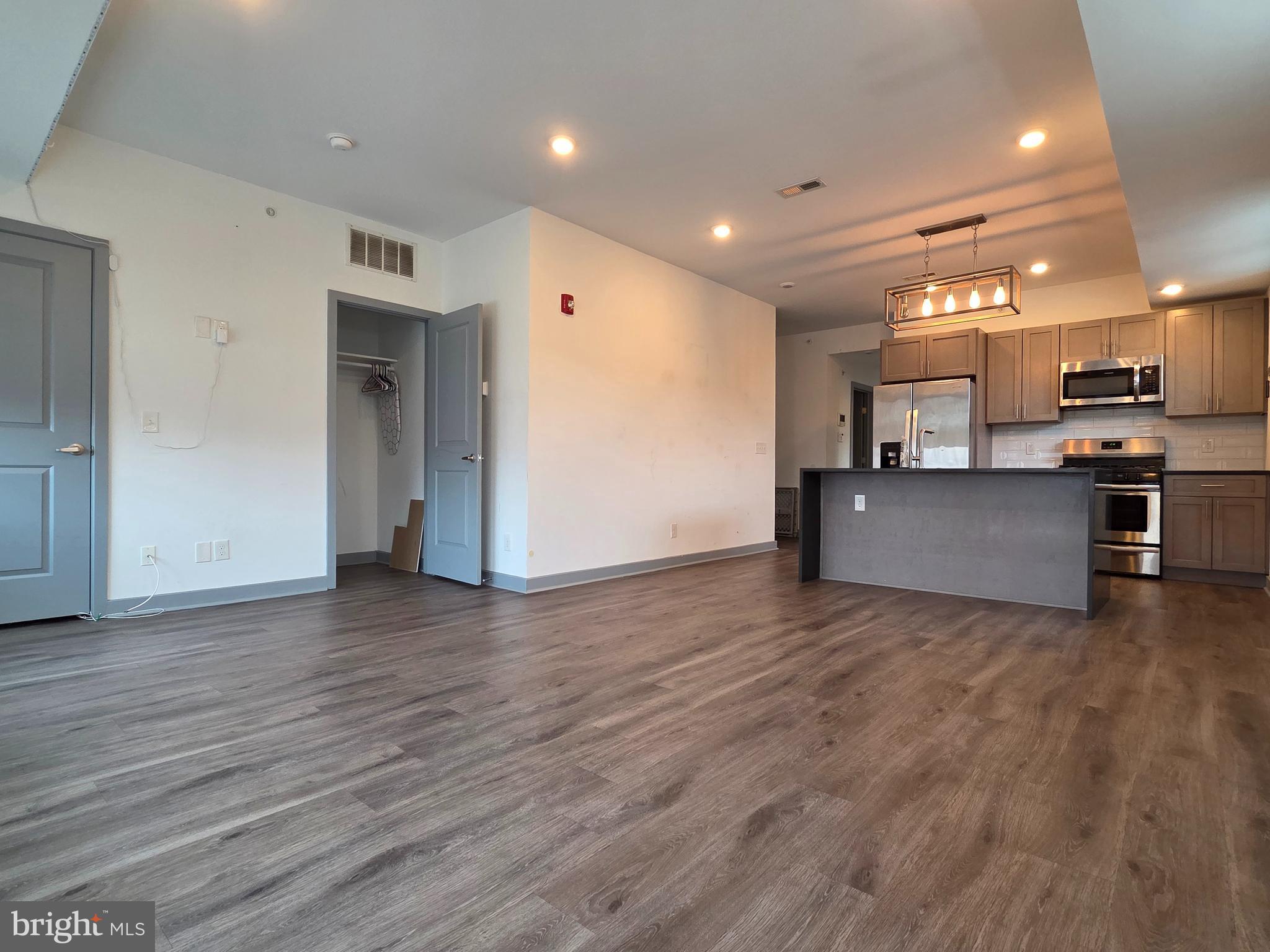 411 W BERKS STREET 3