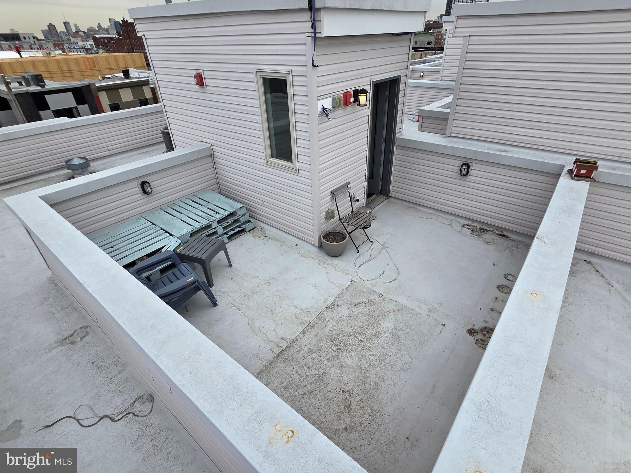 411 W BERKS STREET 3