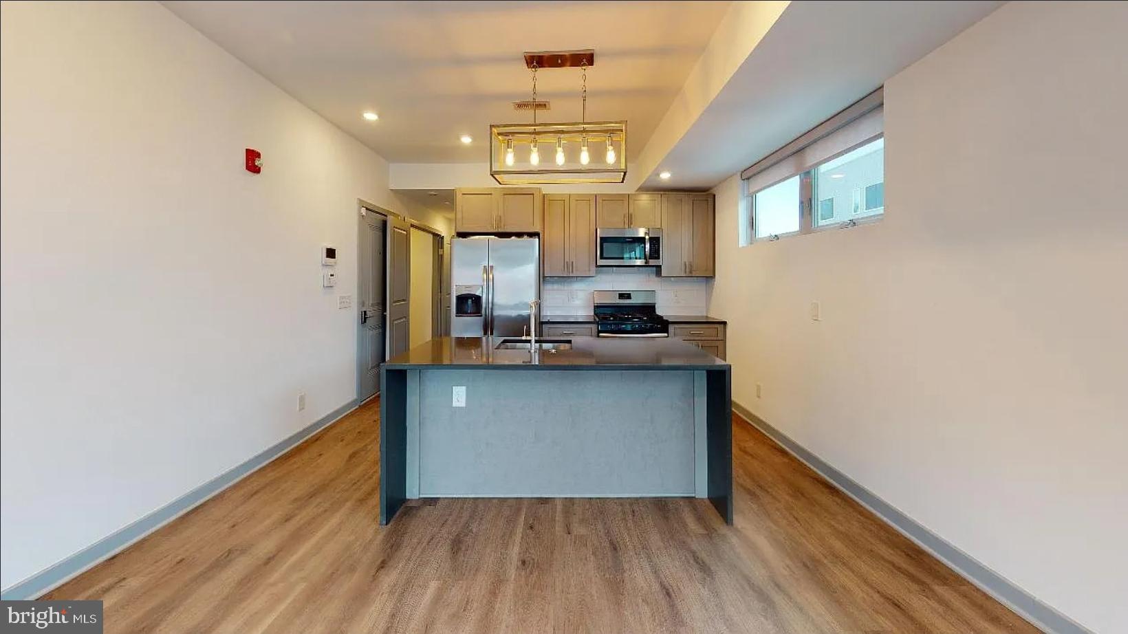 411 W BERKS STREET 3