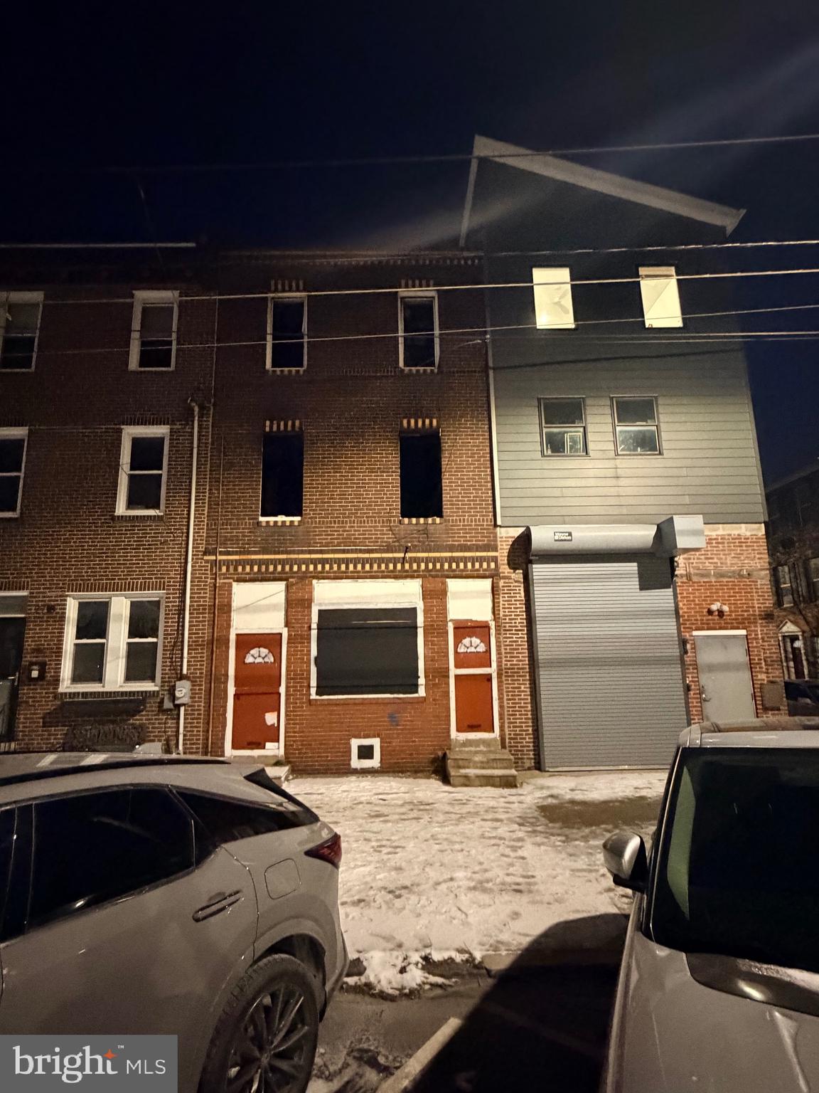 2716 E LEHIGH AVENUE