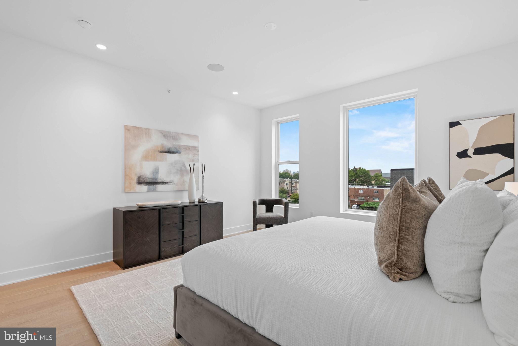 650 FAIRMOUNT AVENUE J2