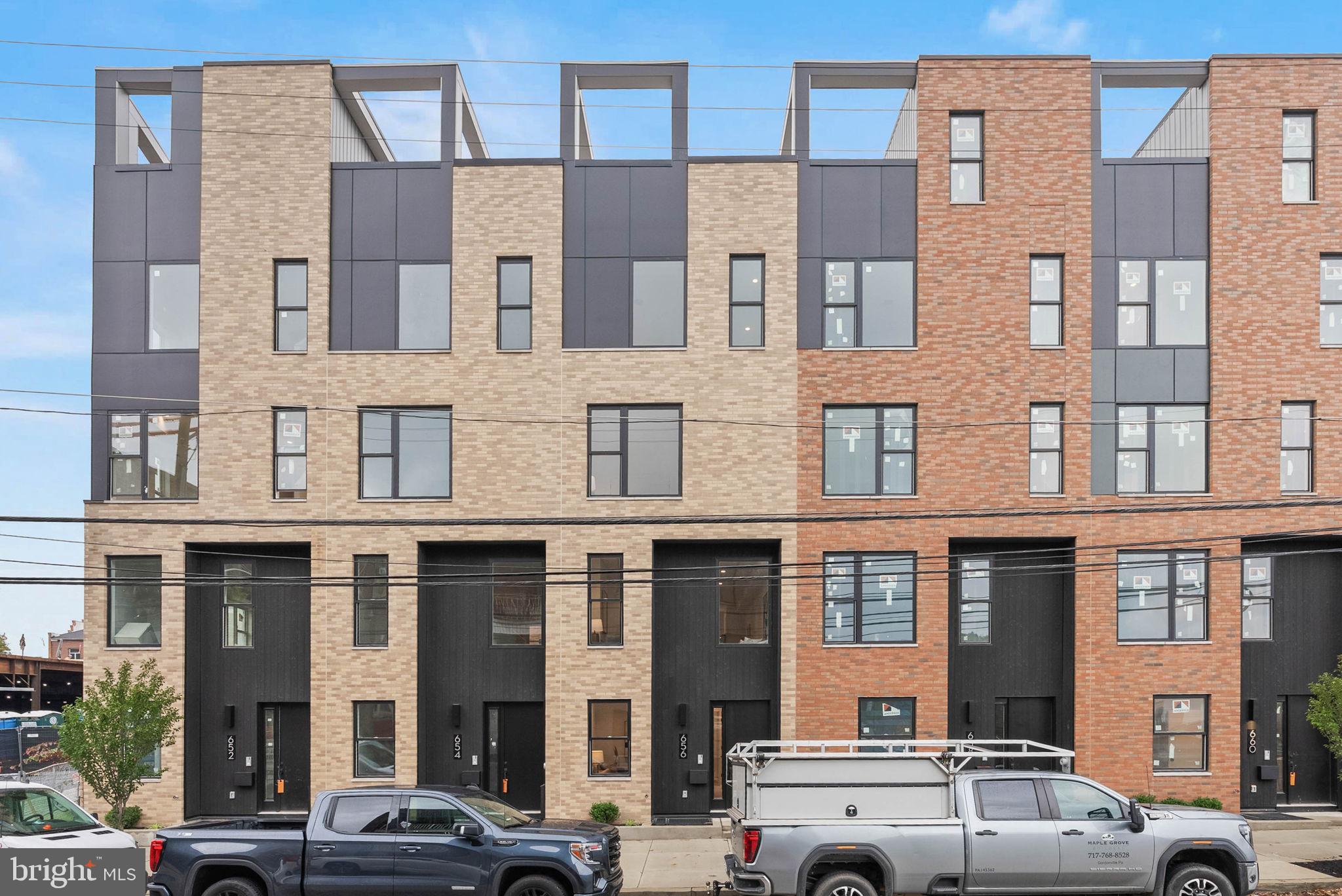 650 FAIRMOUNT AVENUE J2