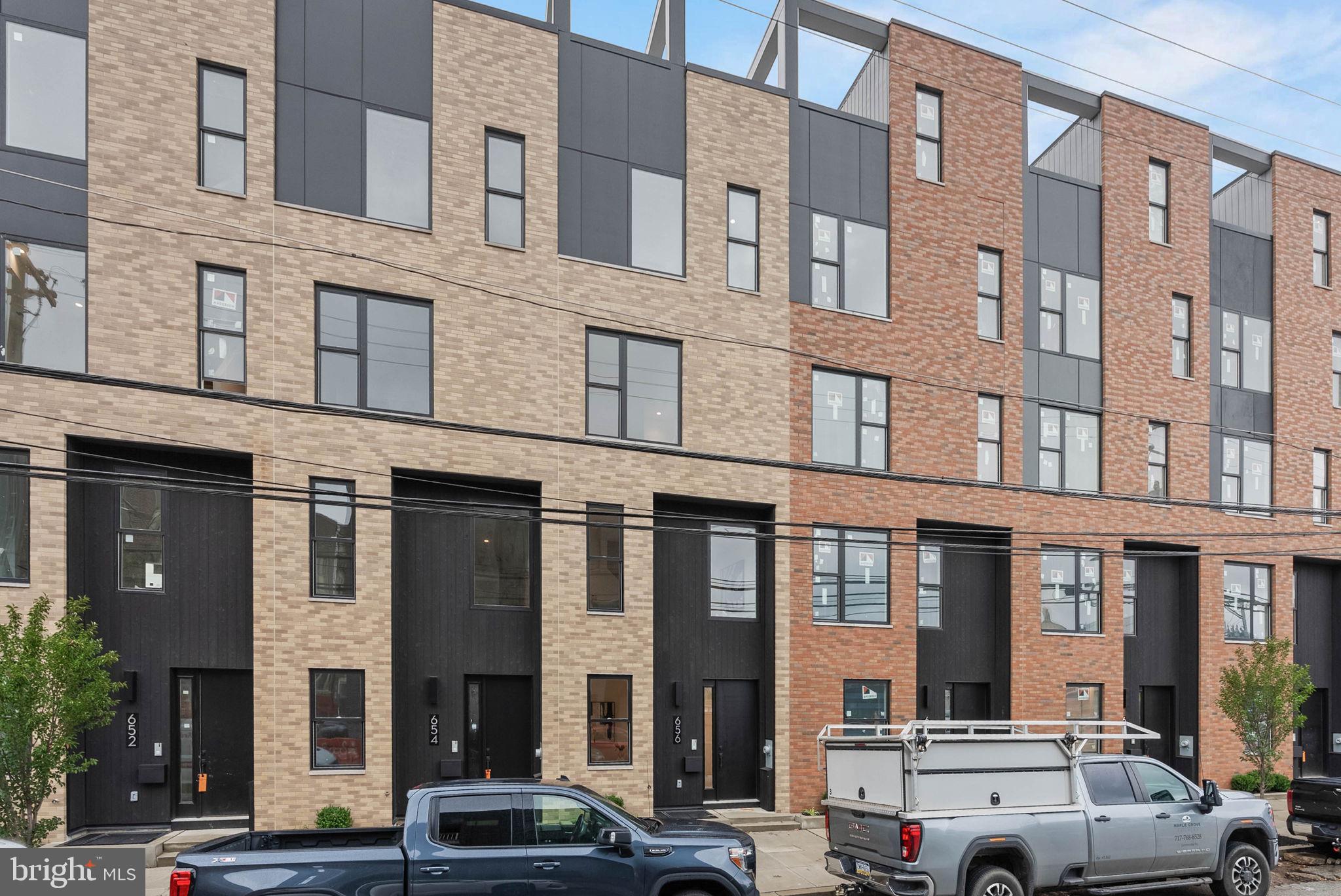 650 FAIRMOUNT AVENUE J2