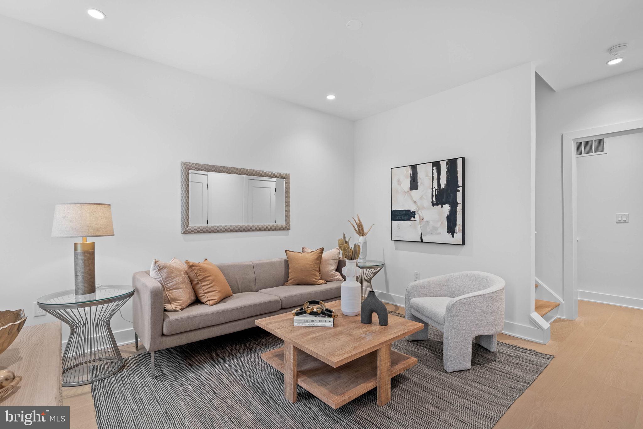 650 FAIRMOUNT AVENUE J2