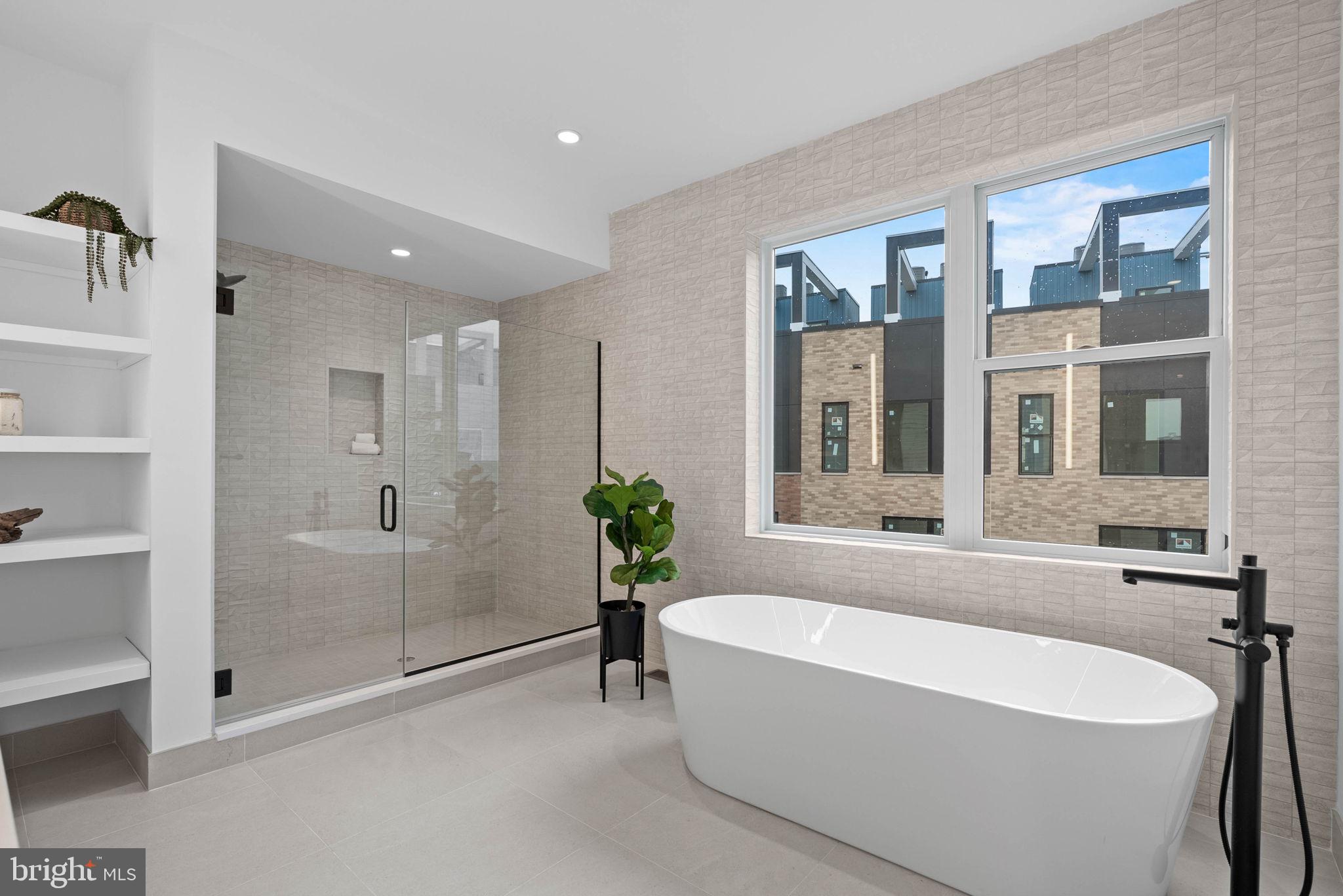 650 FAIRMOUNT AVENUE J2