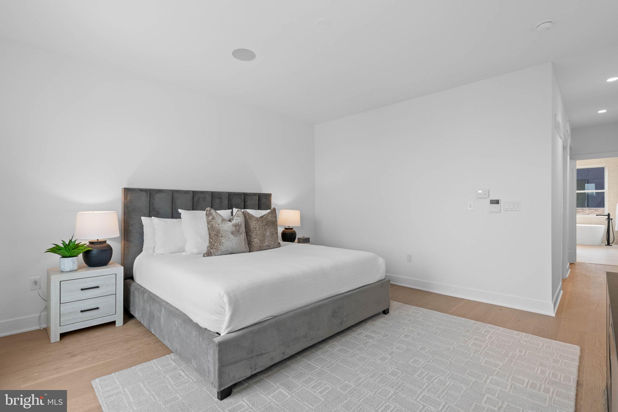 650 FAIRMOUNT AVENUE J2