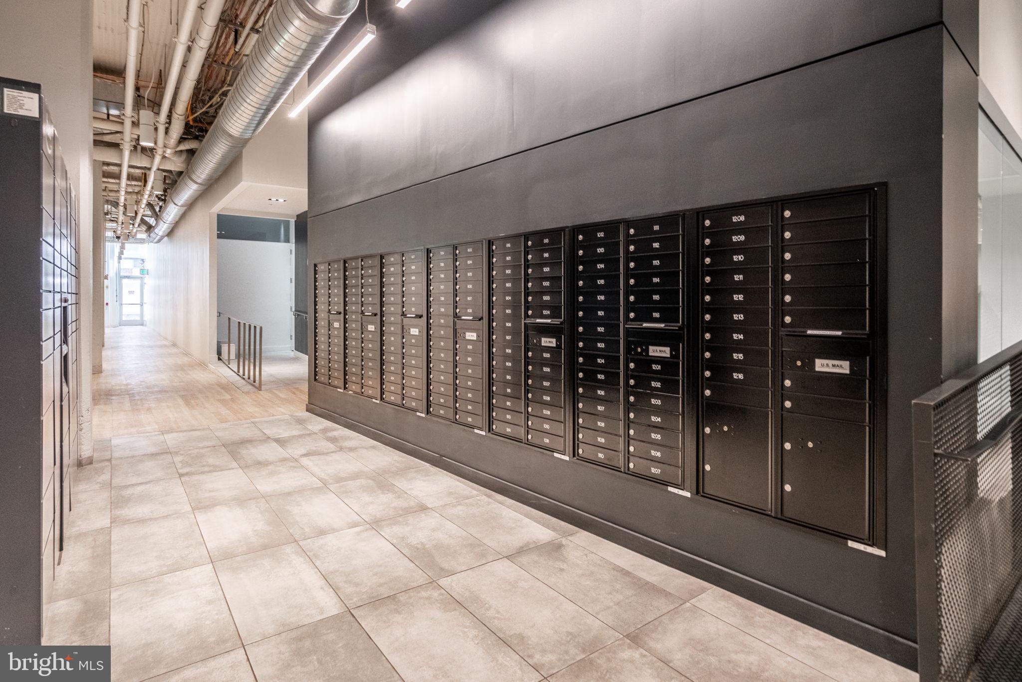 2200 ARCH STREET 28 1011