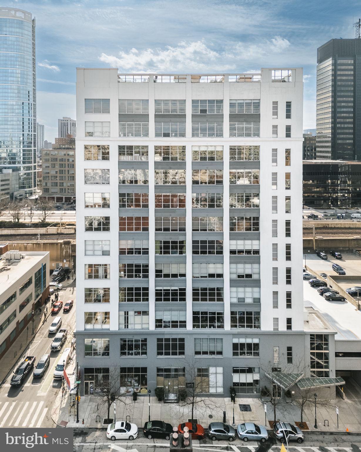 2200 ARCH STREET 28 1011