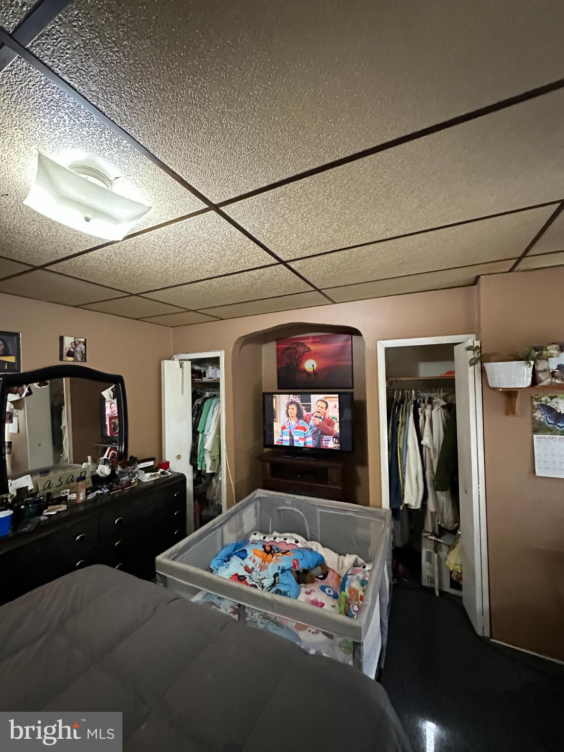 2529 S ASHFORD STREET