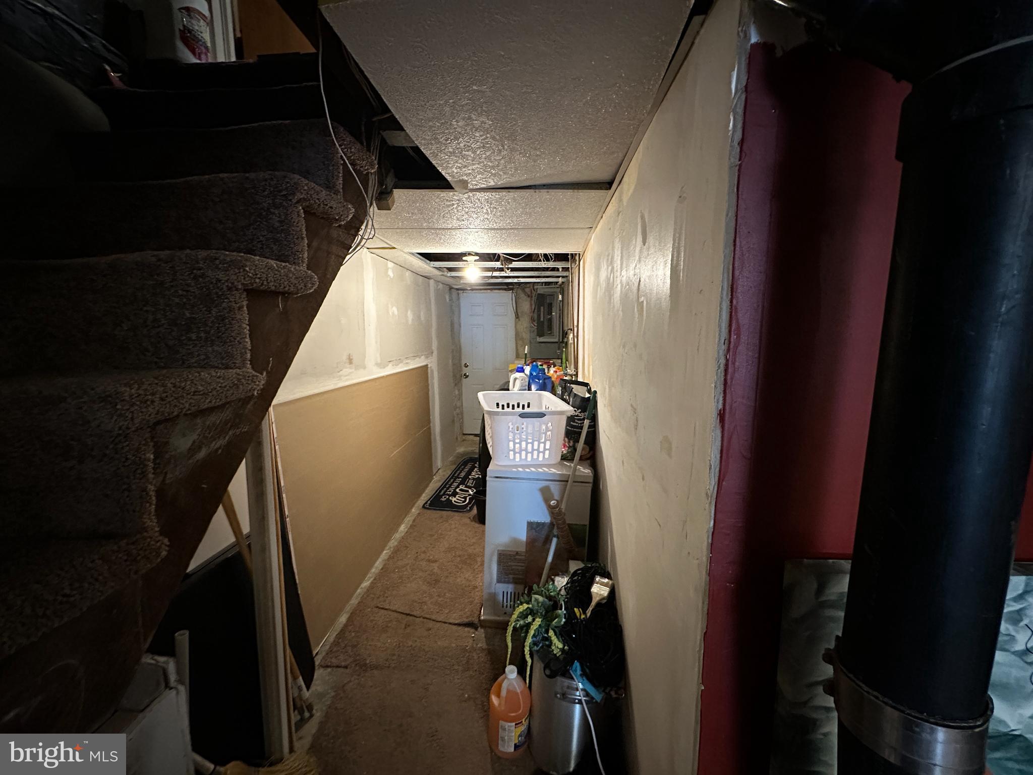 2529 S ASHFORD STREET