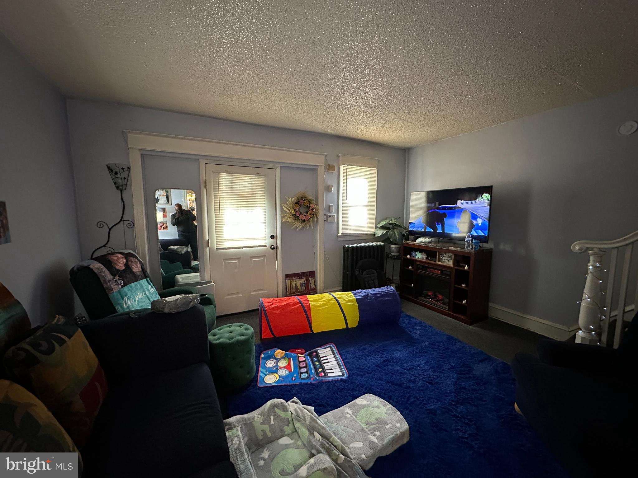 2529 S ASHFORD STREET