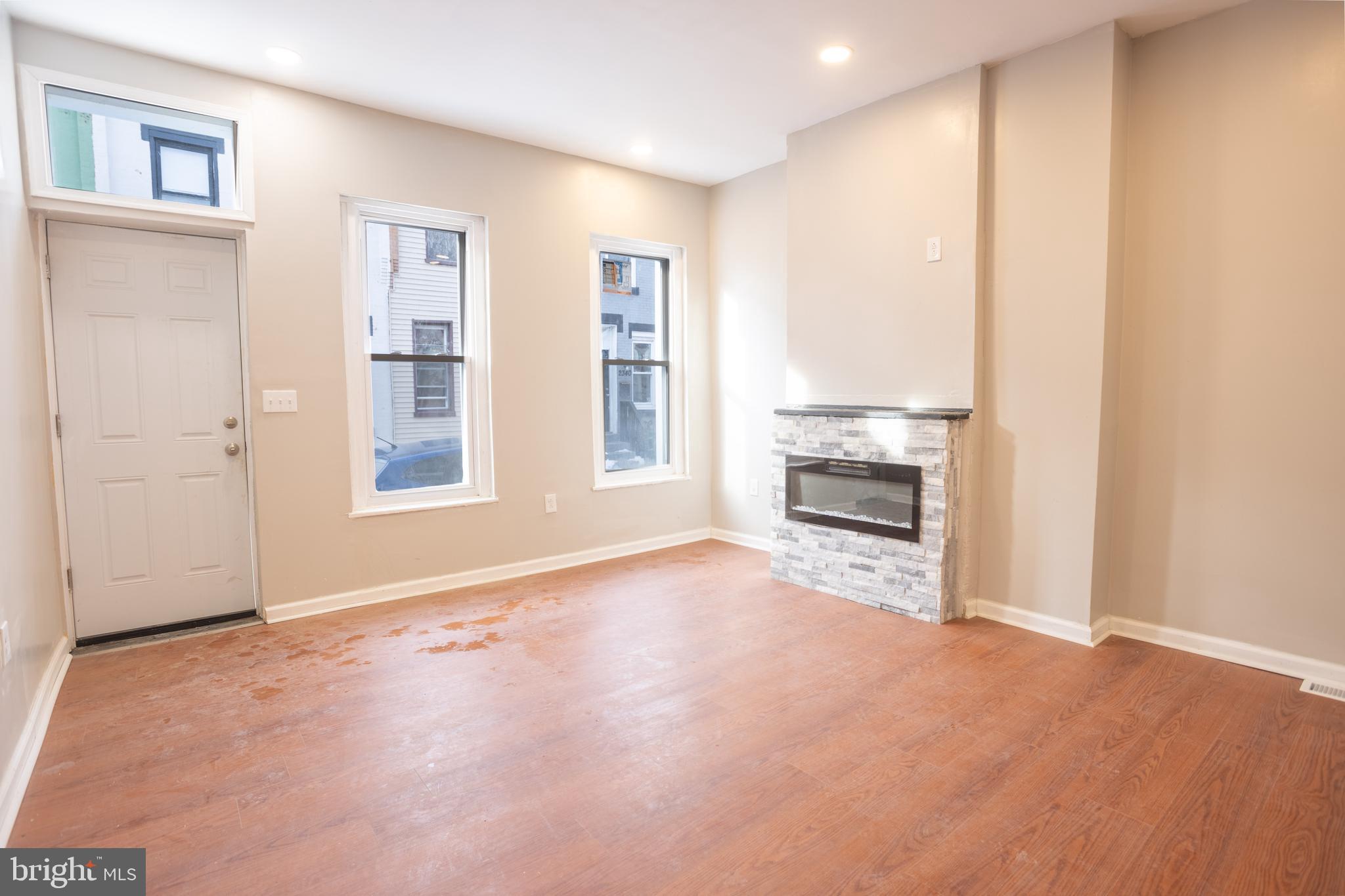 2337 N COLORADO STREET