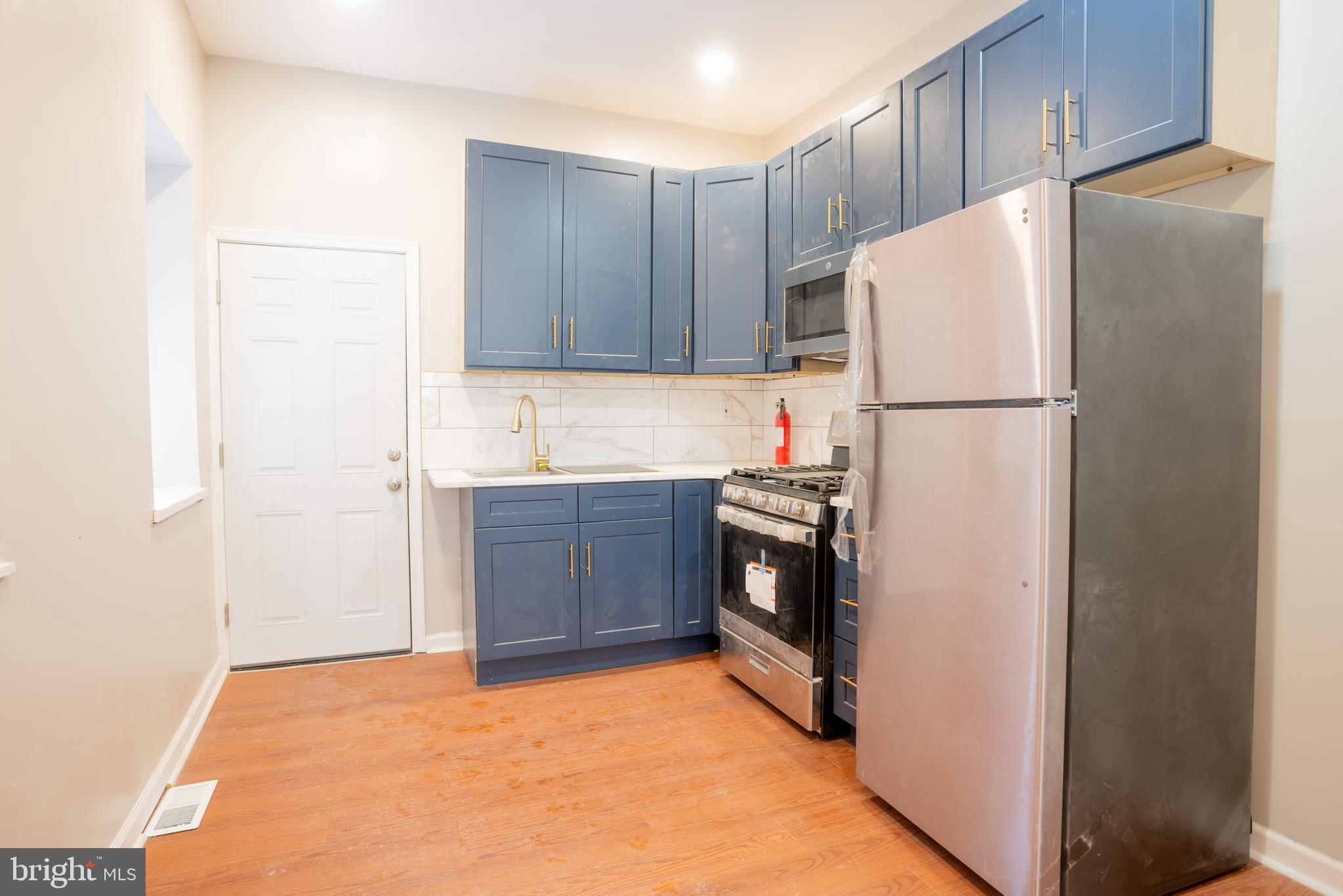 2337 N COLORADO STREET