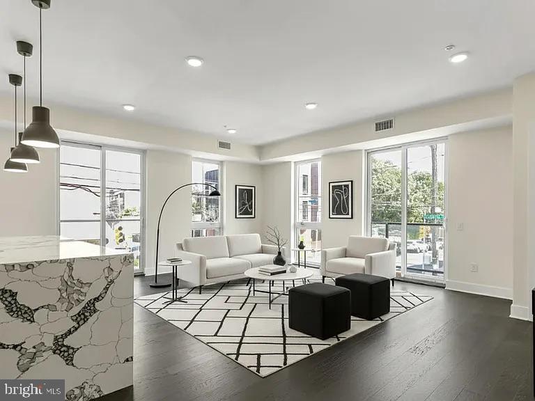 1868 FRANKFORD AVENUE 504