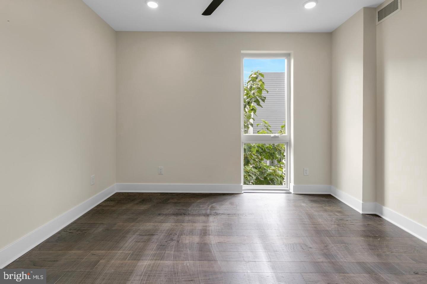 1868 FRANKFORD AVENUE 504