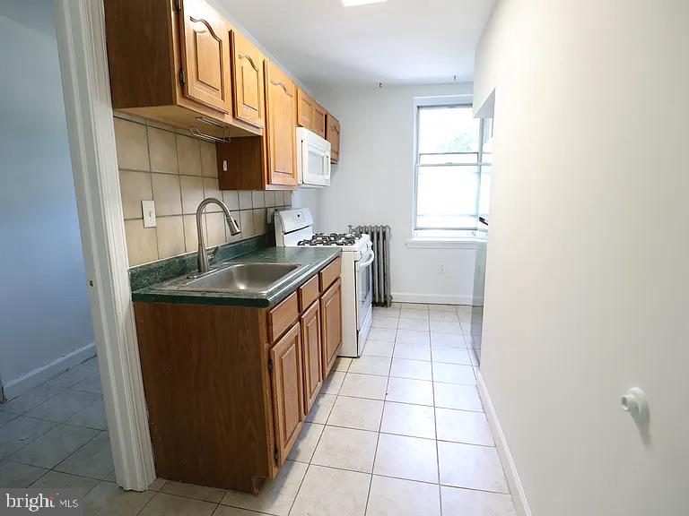 2400 E DAUPHIN STREET APT C