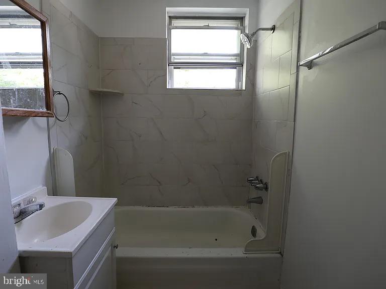 2400 E DAUPHIN STREET APT C