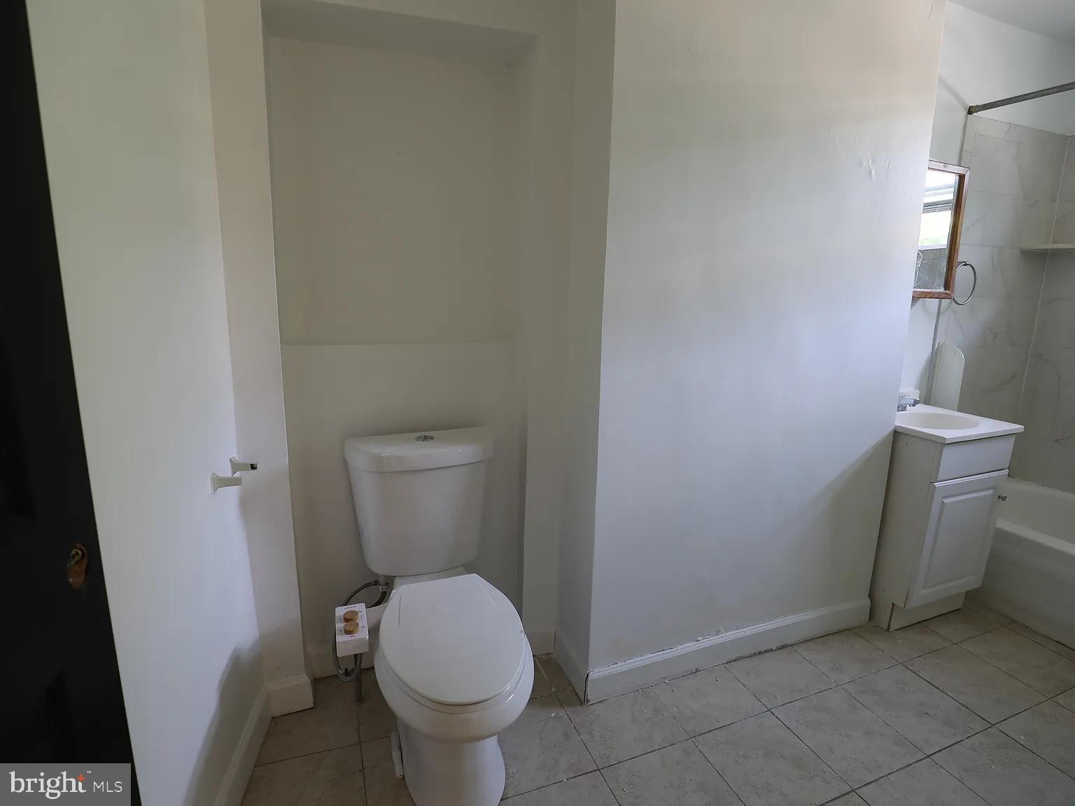 2400 E DAUPHIN STREET APT C