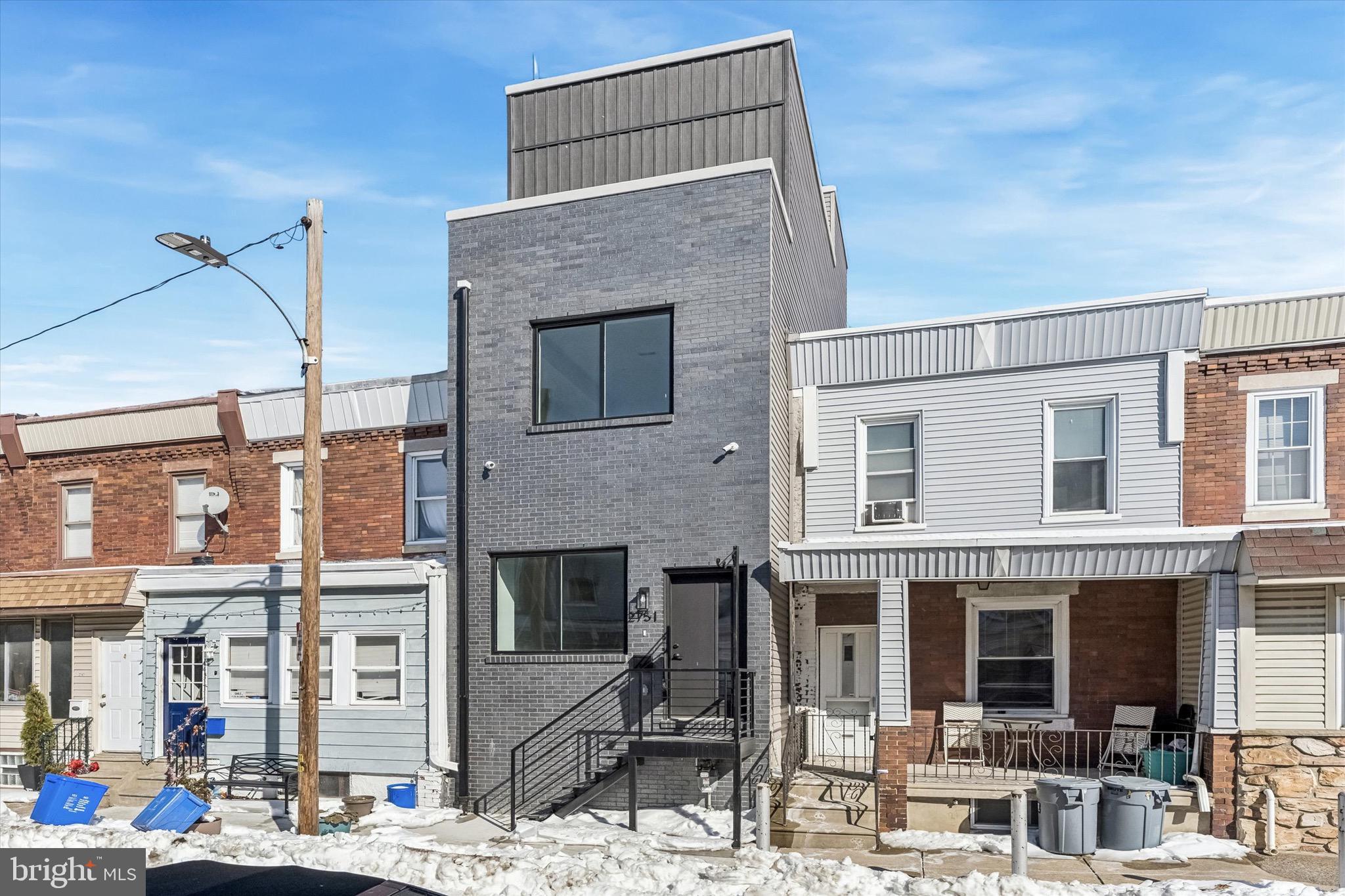 2751 E PACIFIC STREET