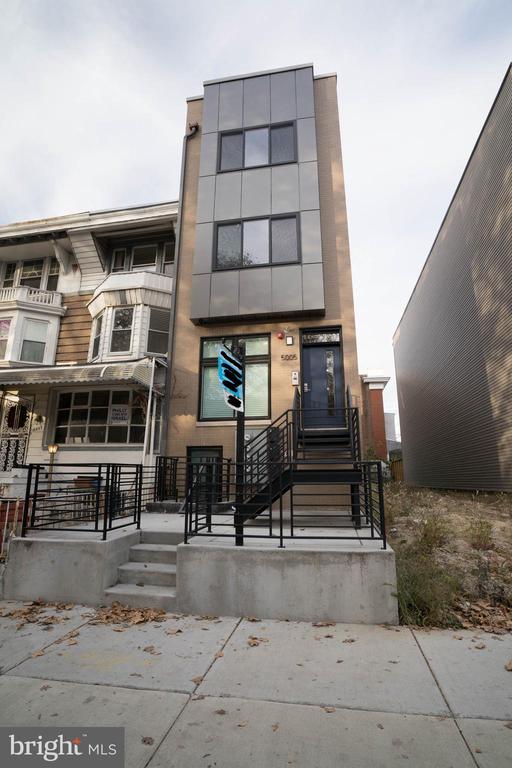 5005 WALNUT STREET