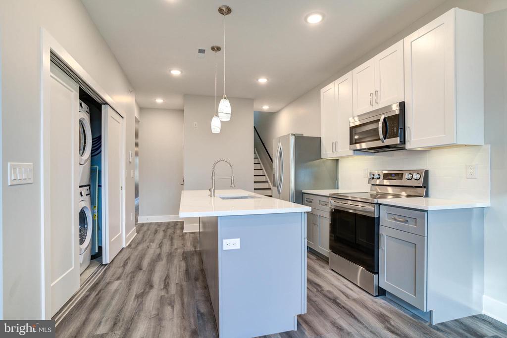 5005 WALNUT STREET