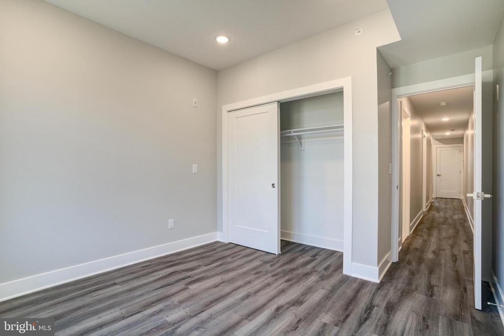 5005 WALNUT STREET