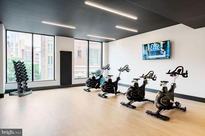 210 S 12TH STREET 1B--1-27E