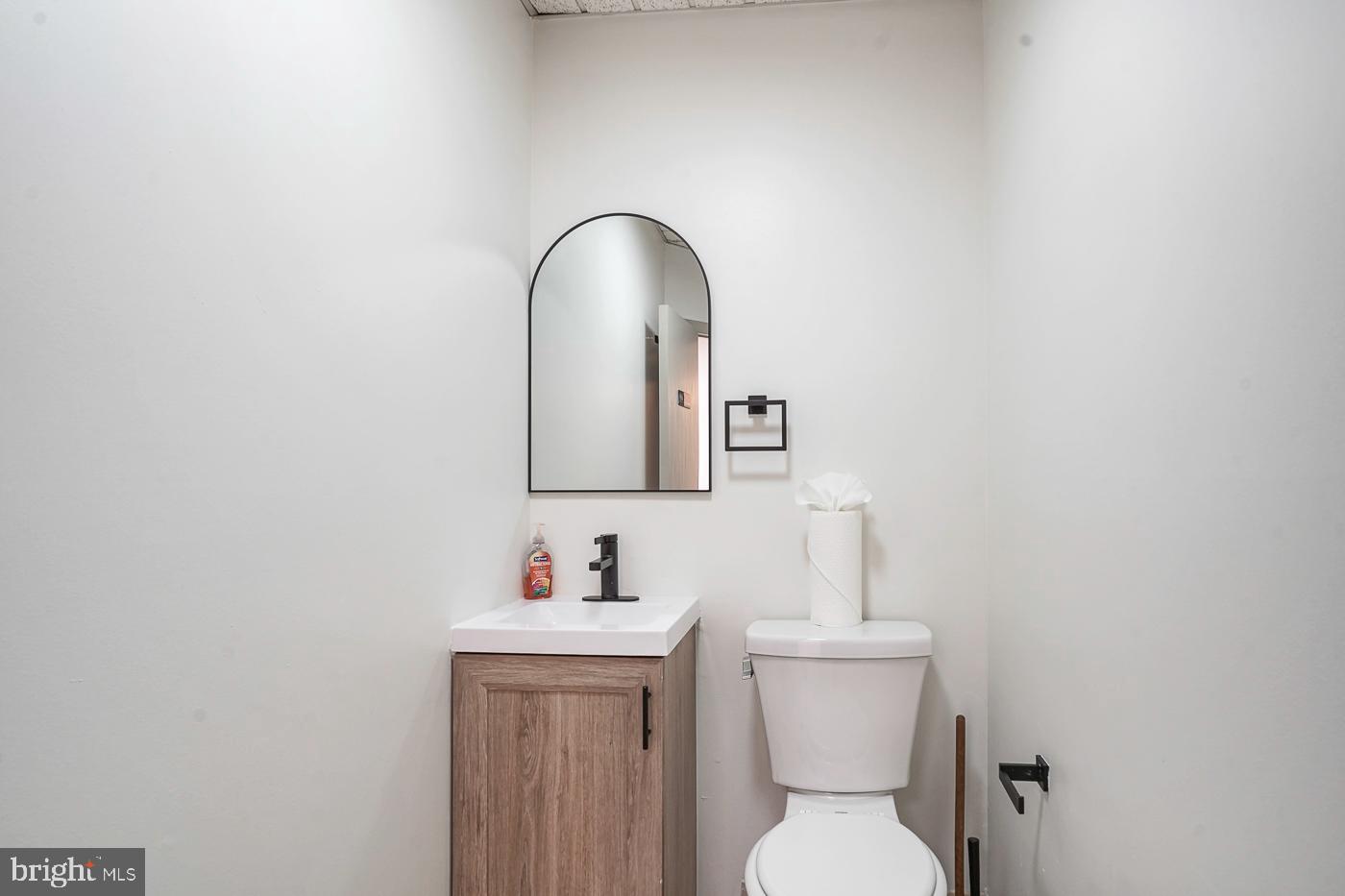 317 DICKINSON STREET C