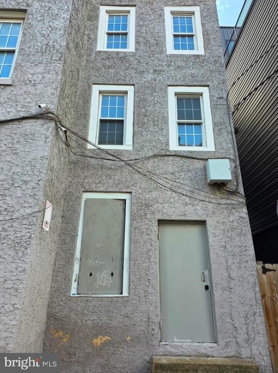 701 W GIRARD AVENUE 3