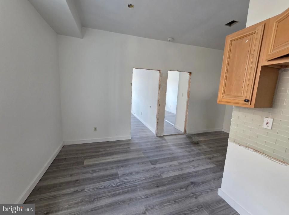 701 W GIRARD AVENUE 3