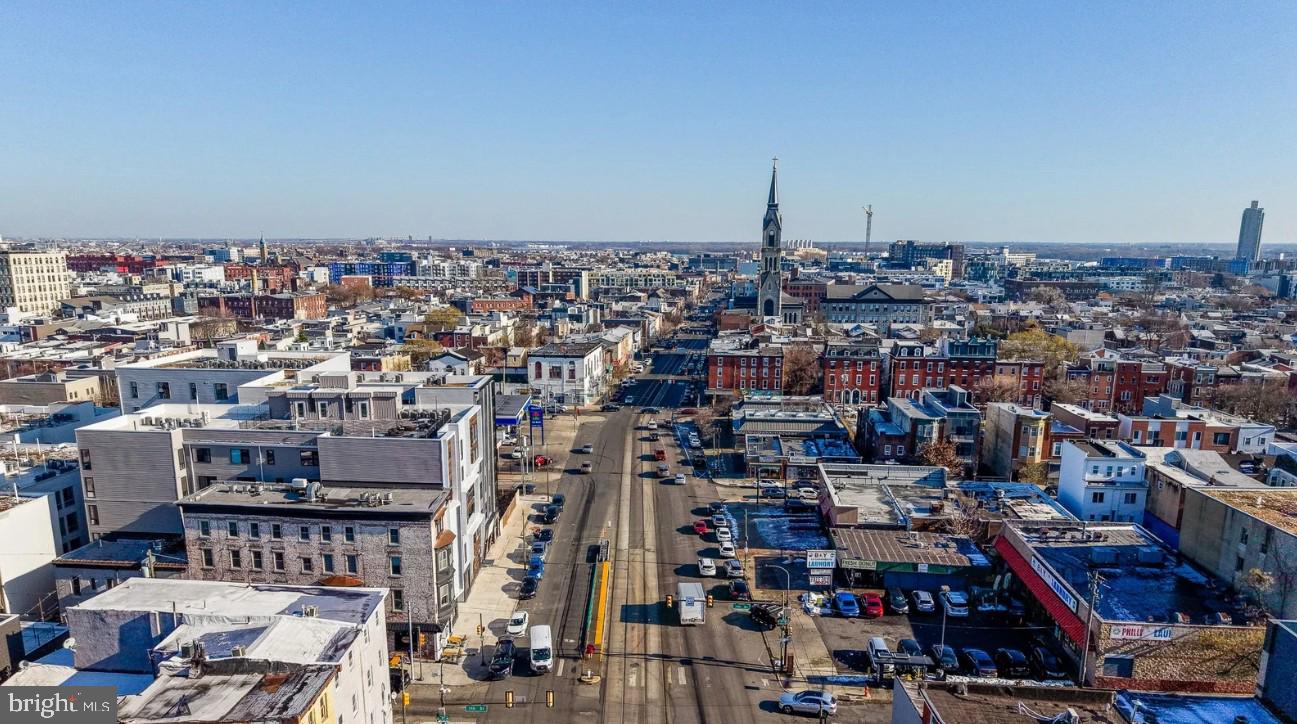 701 W GIRARD AVENUE 3