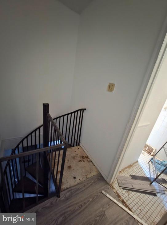 701 W GIRARD AVENUE 3