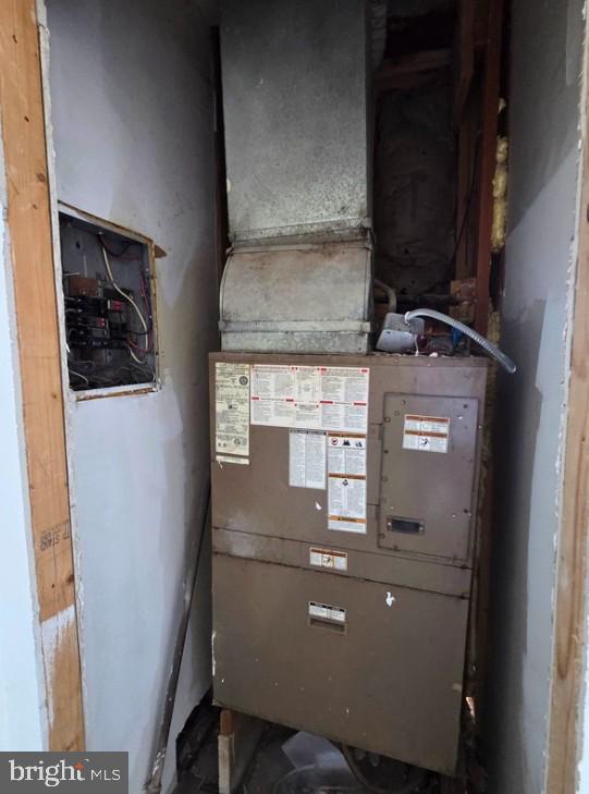 701 W GIRARD AVENUE 3