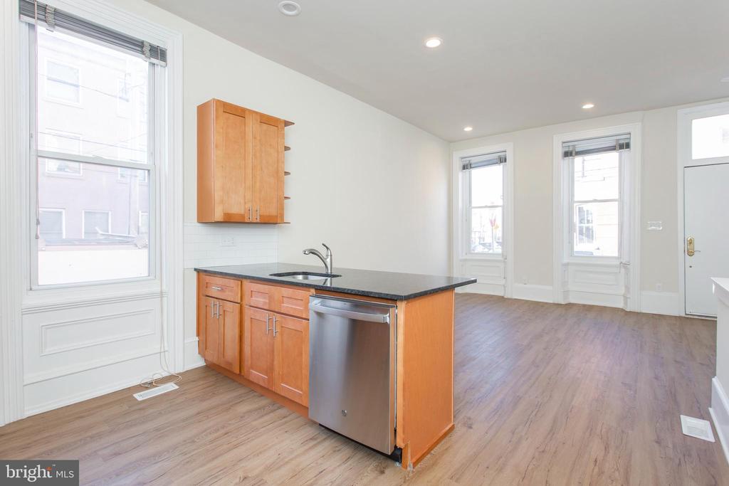 767 S 15TH STREET