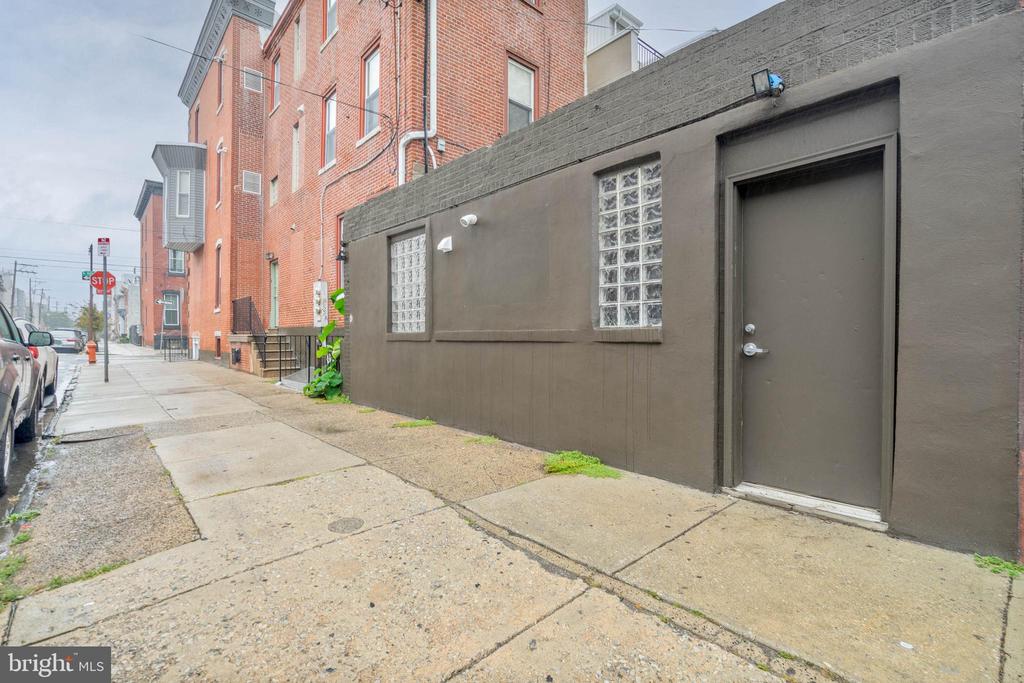 767 S 15TH STREET