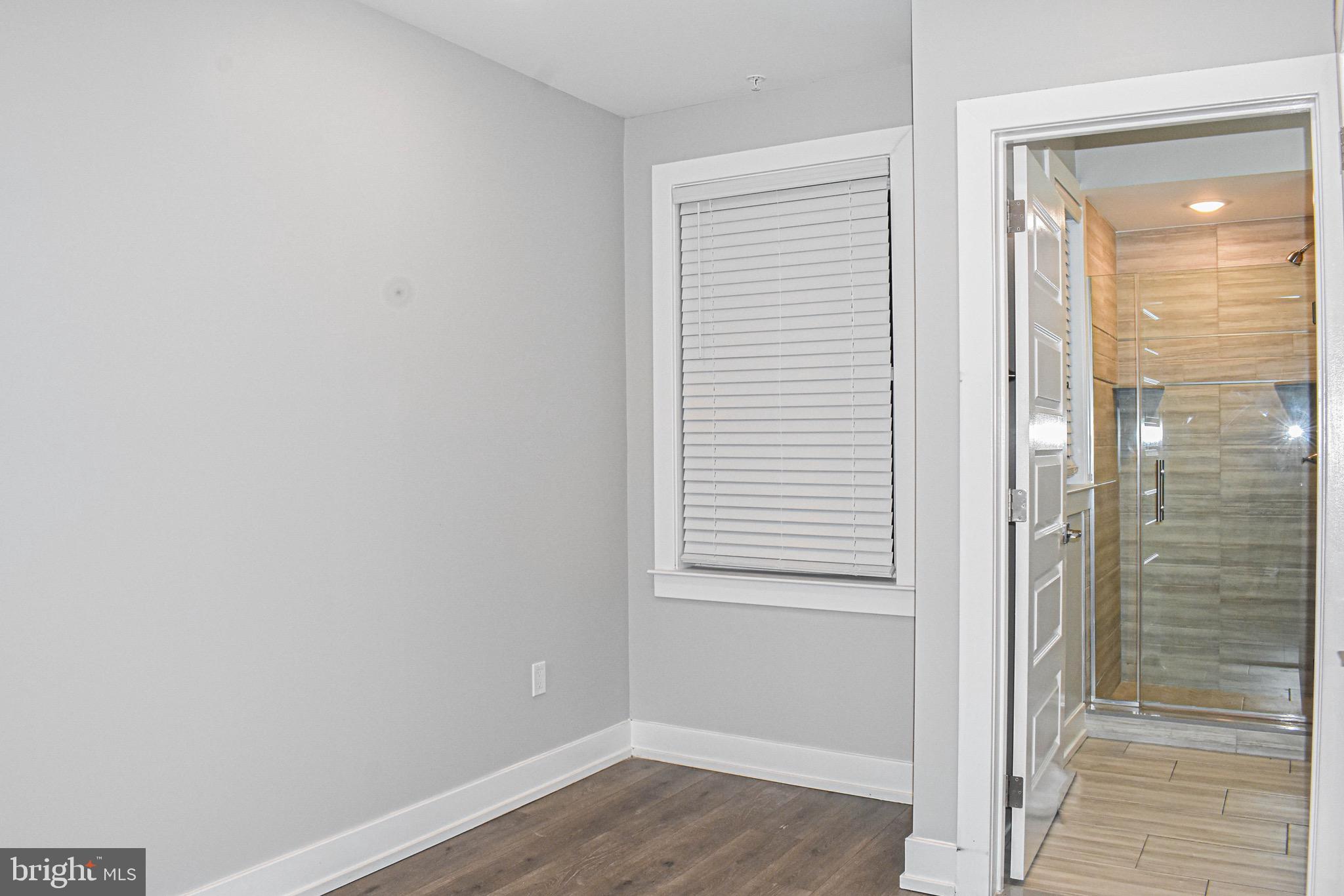 1517 N STILLMAN STREET 23