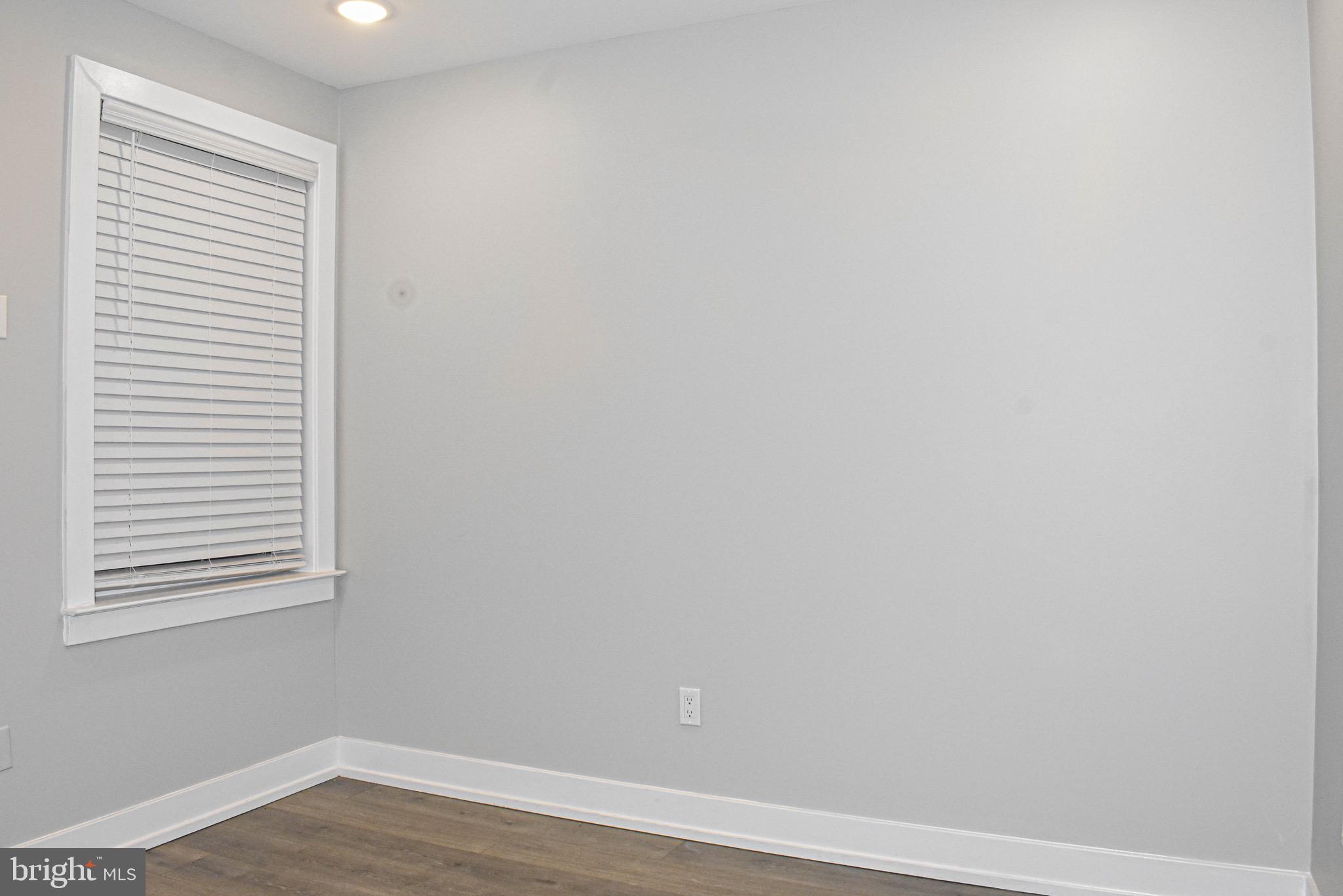 1517 N STILLMAN STREET 23