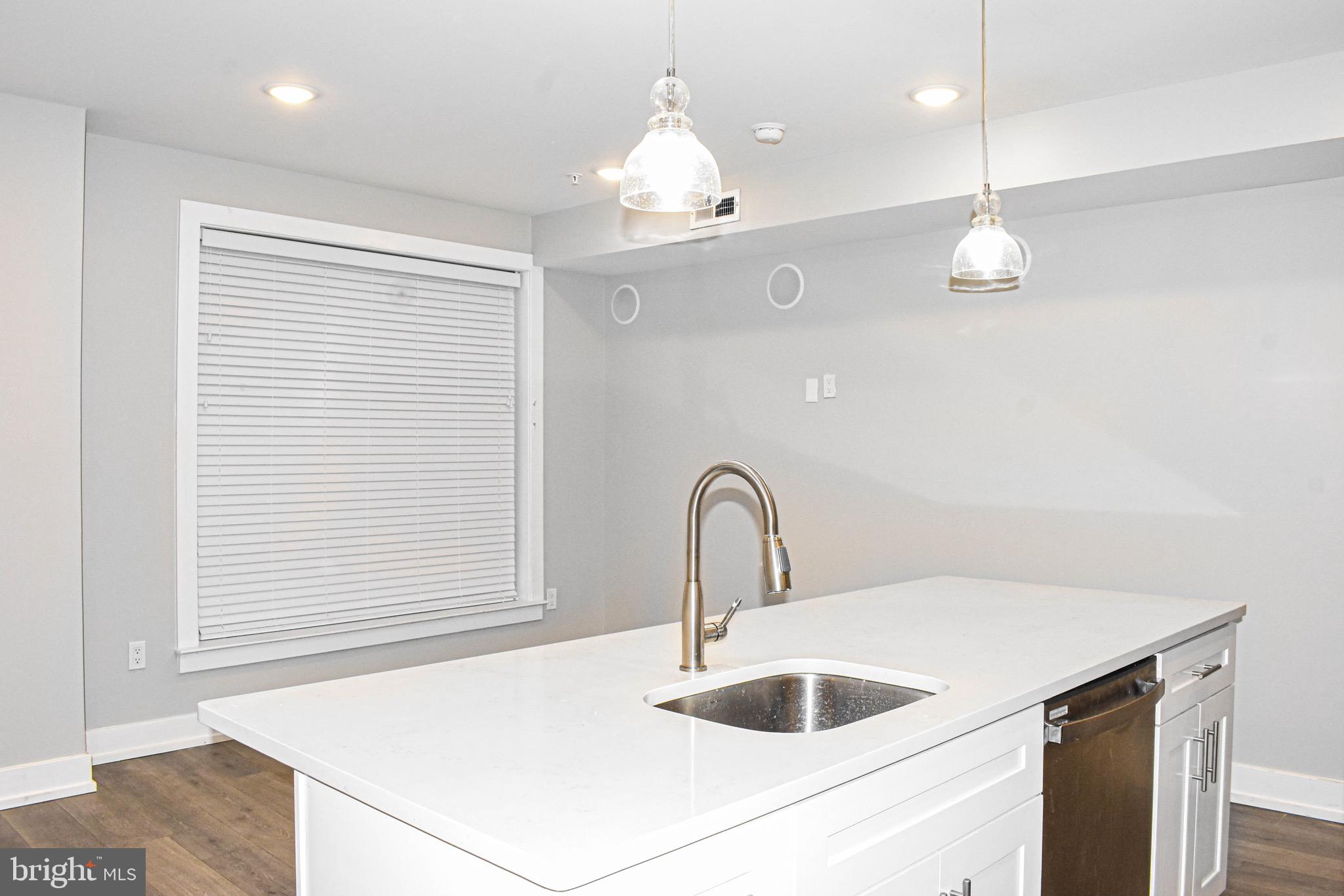 1517 N STILLMAN STREET 23