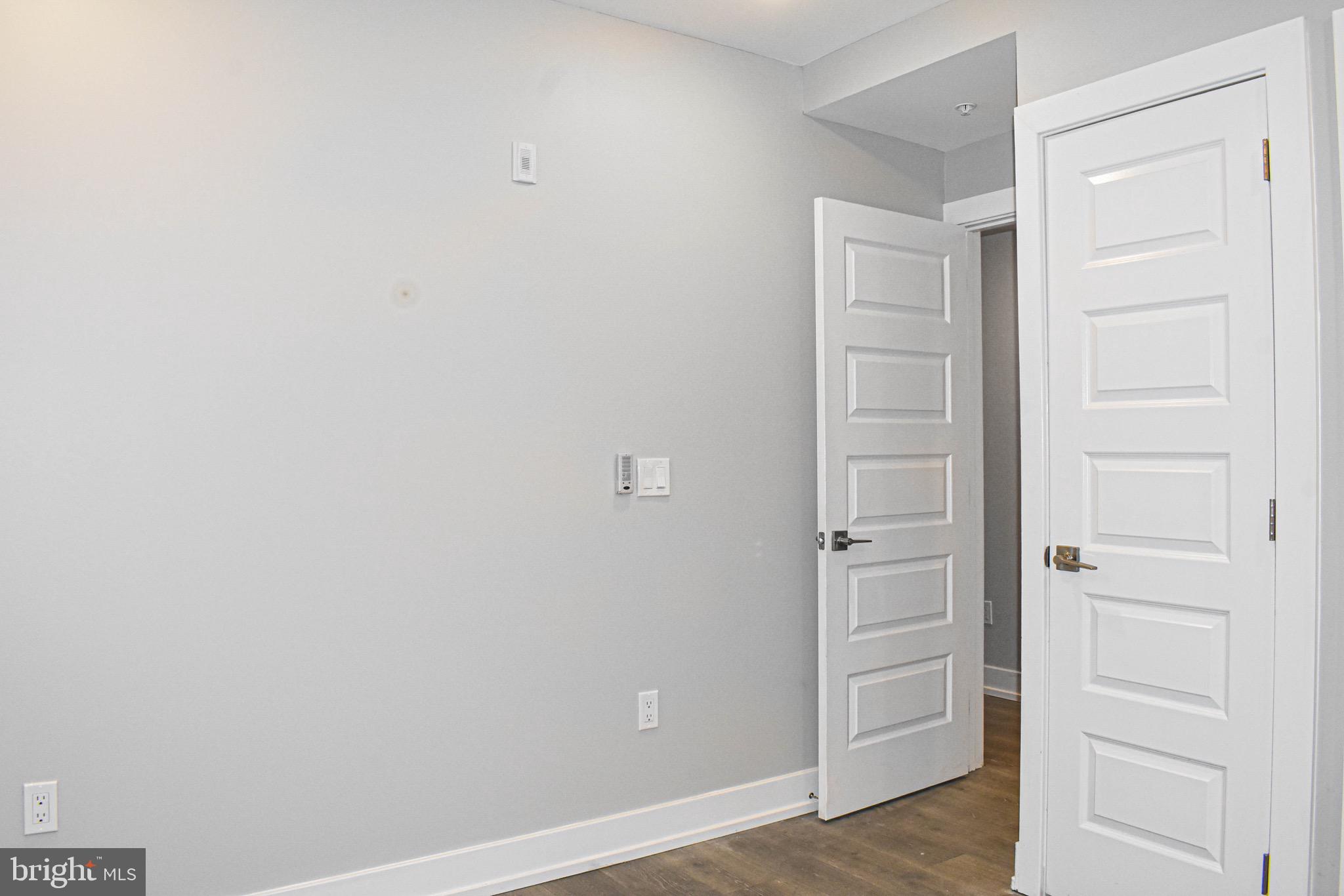 1517 N STILLMAN STREET 23