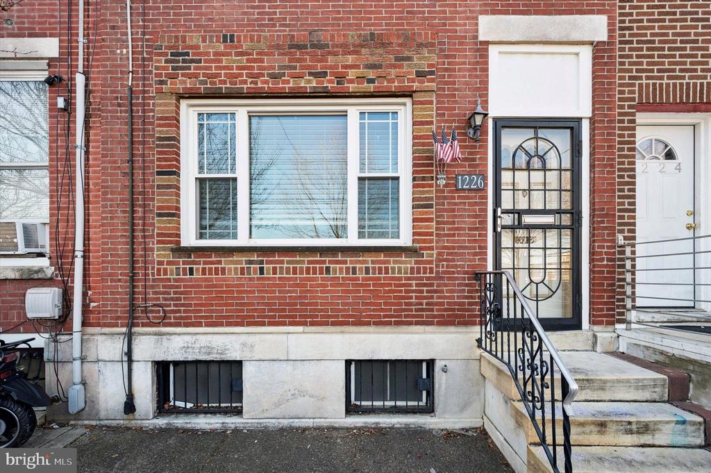 1226 S 10TH STREET