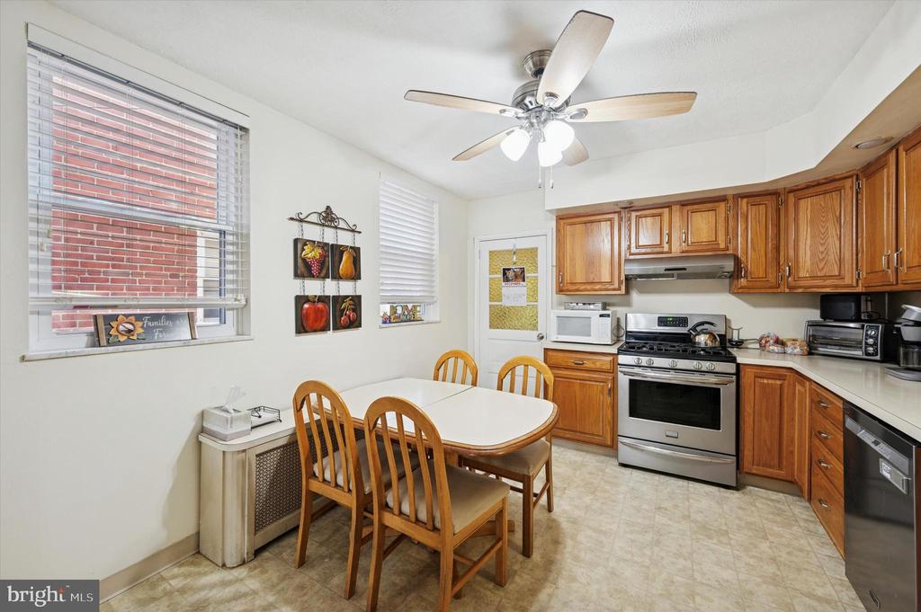 1226 S 10TH STREET