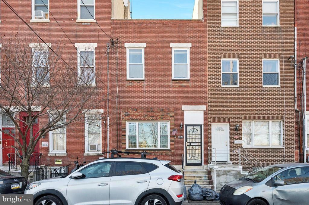1226 S 10TH STREET