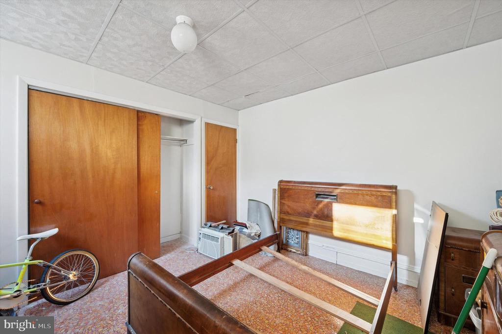 1226 S 10TH STREET