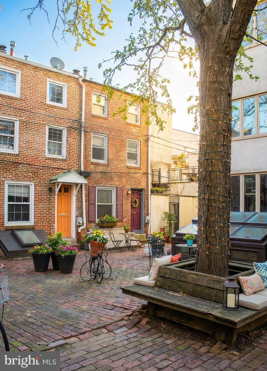 745 S 5TH STREET R 1