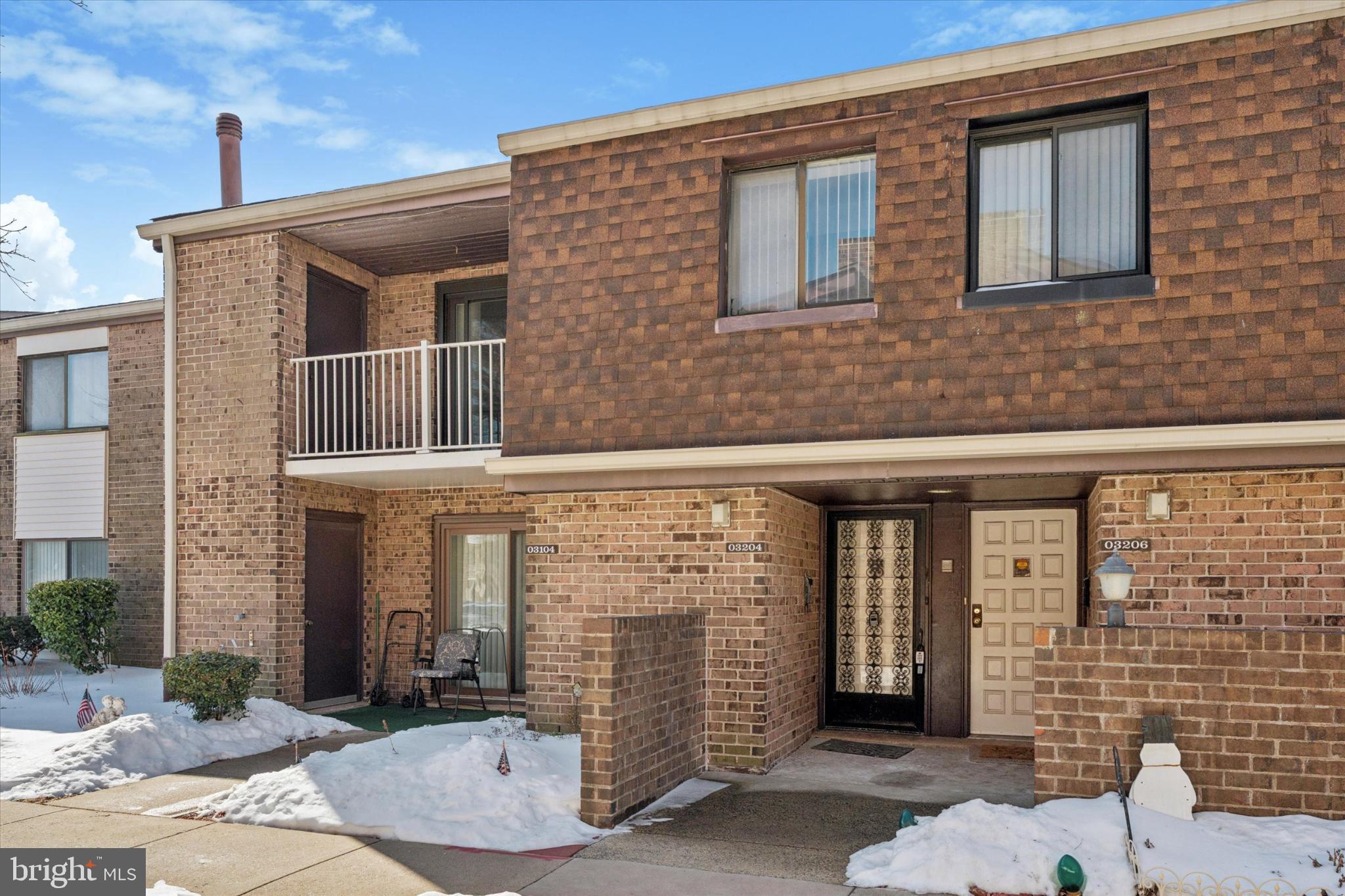 3204 DELAIRE LANDING ROAD 3204